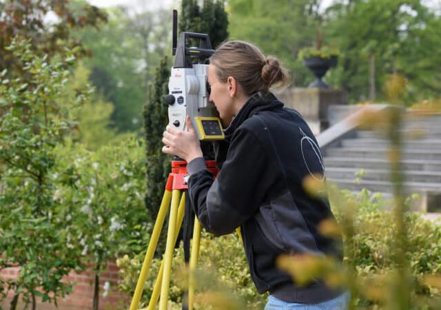 Dankzij totaalstation krijgen complexe tuinontwerpen snel vorm 2