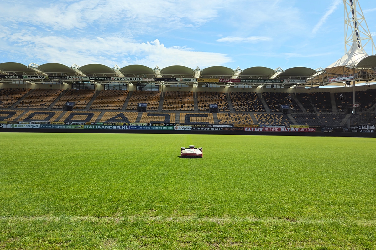 Maintaining sports fields easier than ever with robotic mowers 3