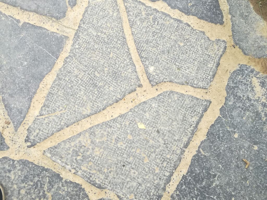 Speelse paden en terrassen met flagstones 3