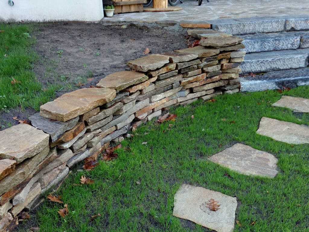 Speelse paden en terrassen met flagstones 2