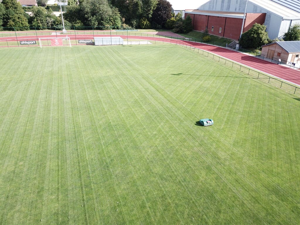 Vlaamse overheid investeert in groepsaankoop robotmaaiers 1