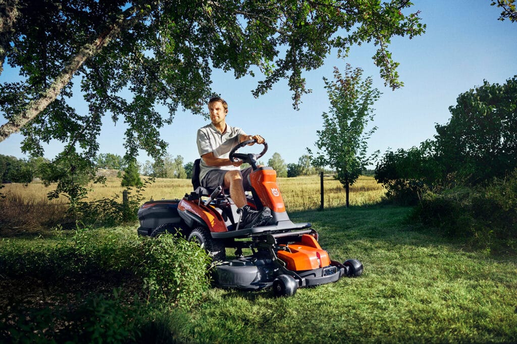 De nieuwe elektrische rider van Husqvarna: de zitmaaier van de toekomst 2