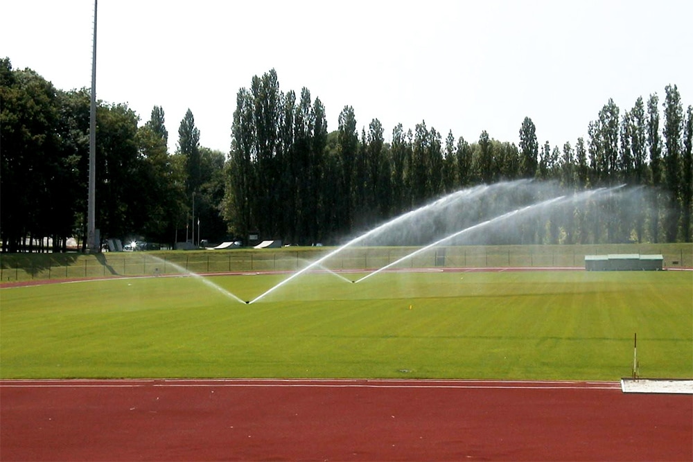 Veilige sportterreinen door automatische beregening 1