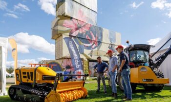 Demo Groen 2024: grootste Belgische openluchtdemo van materiaal voor groen, sportvelden en stadsreiniging 12