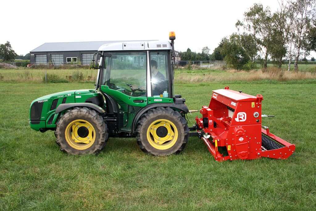 Slim, sterk en veelzijdig: Rotomec-machines voor sportvelden en recreatiegroen 1