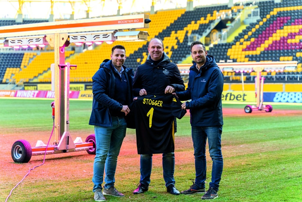 Nieuwste generatie groeilichtsystemen voor topsportvelden 1