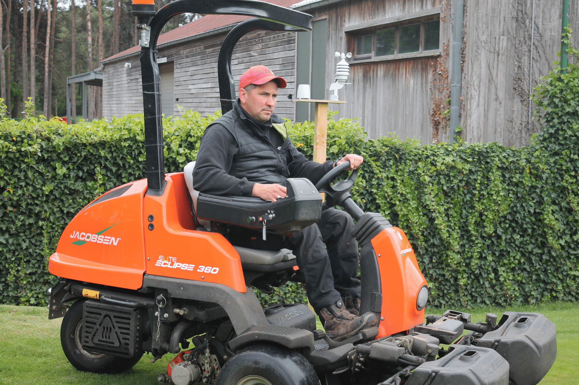 Machinery drives golf course quality 2
