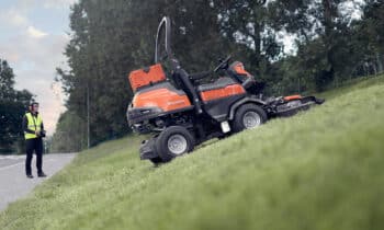 HU—P-524XR-EFI-Frontmower-(1)