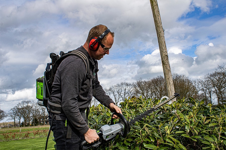 Aménagement et entretien du jardin sur batterie