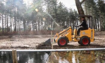 Stage V kniklader met grote hefkracht. Als er veel grond verzet moet worden 8