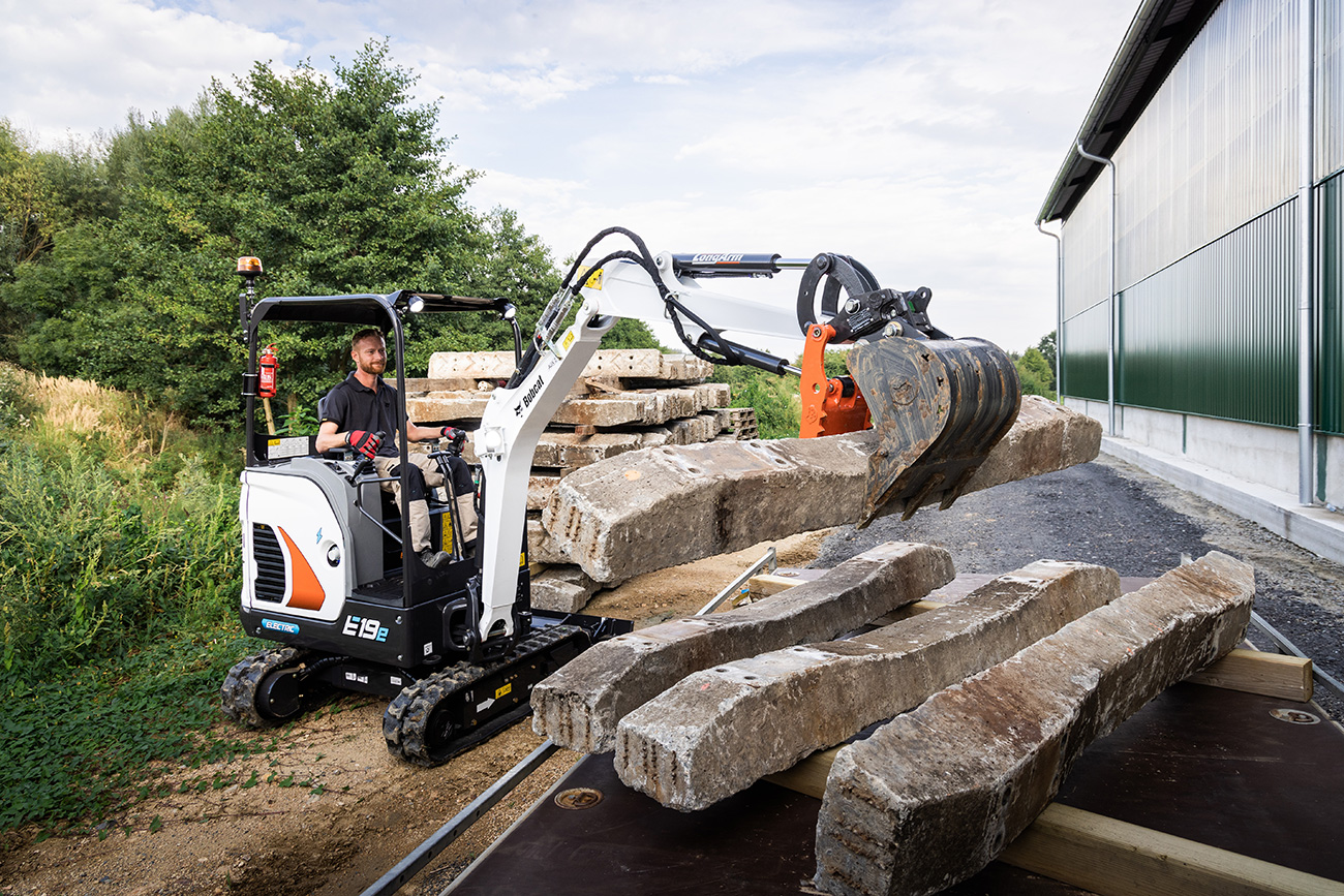 Bobcat stelt elektrische minigraafmachine voor 4