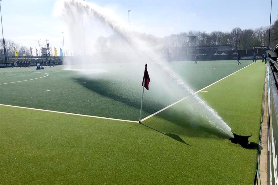 INNOVATIEVE WATEROPLOSSINGEN OP MAAT VAN SPORT- EN GOLFSECTOR
